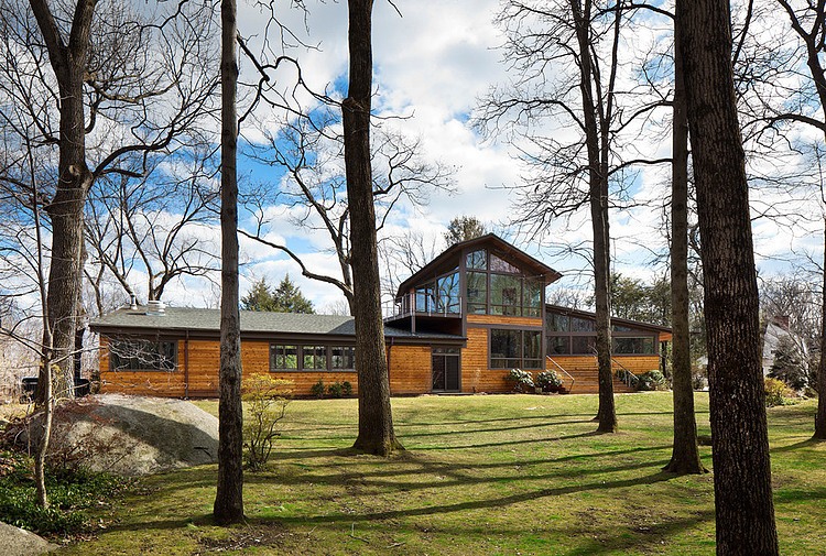Mamaroneck Residence by Stephen Moser Architect
