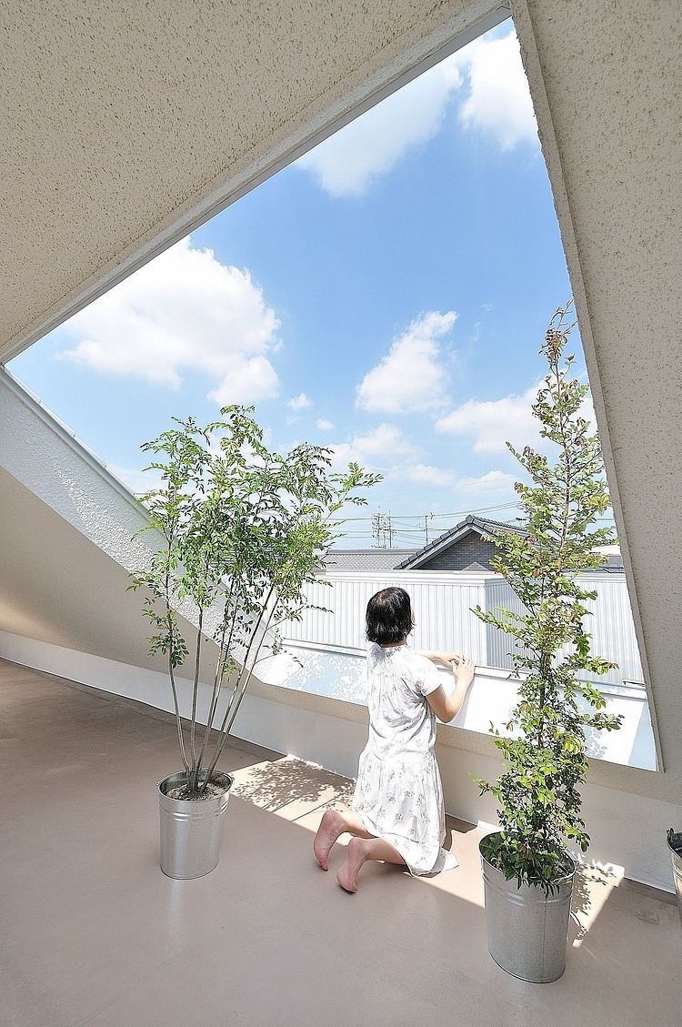 Montblanc House by Studio Velocity