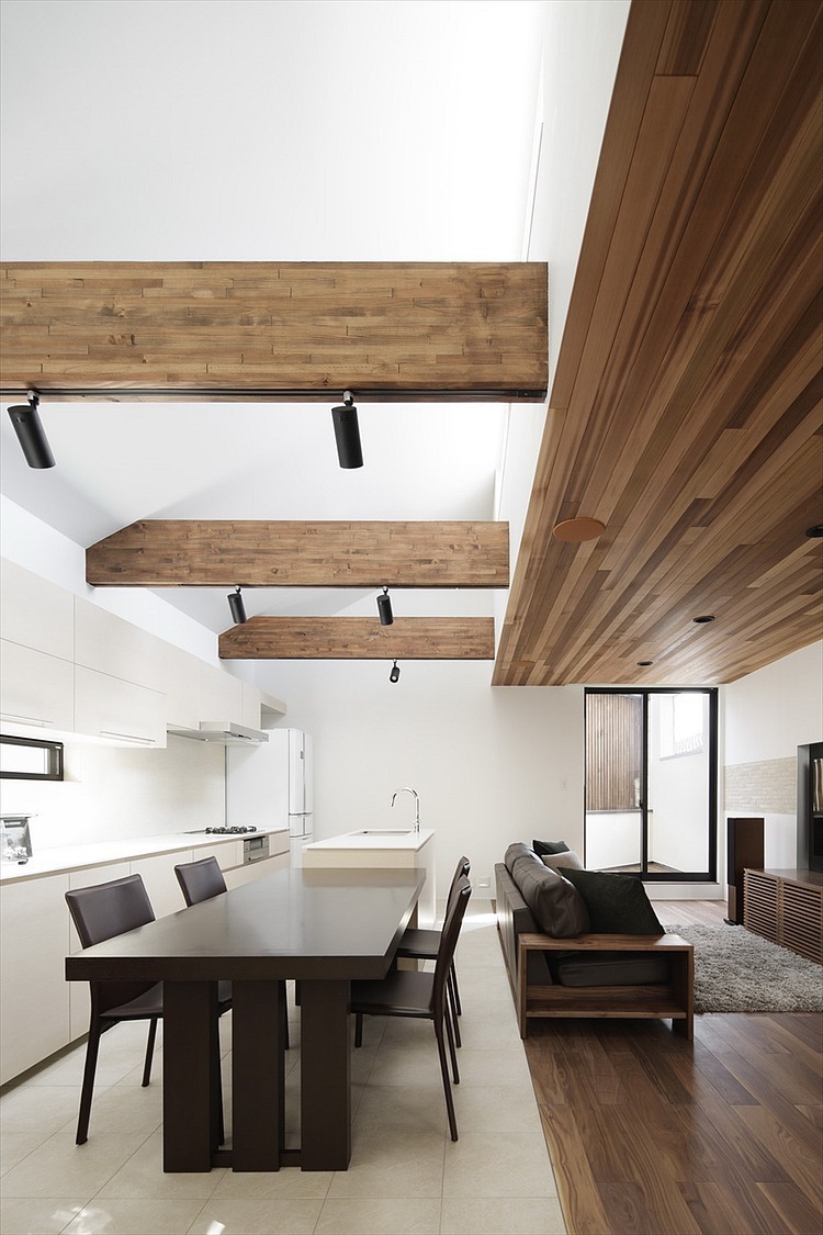 45° House by TSC Architects