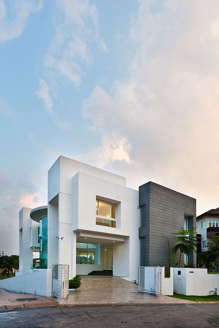 Carphenie Residence by Design Collective Architects