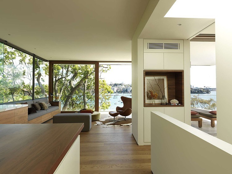 Harbourside Apartment by Andrew Burges Architects