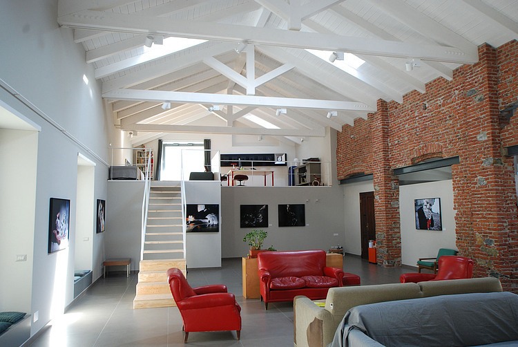 Open Art House by Leonardo Porcelli