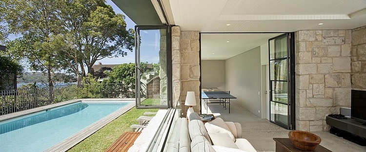 Middle Harbour House by Richard Cole Architecture