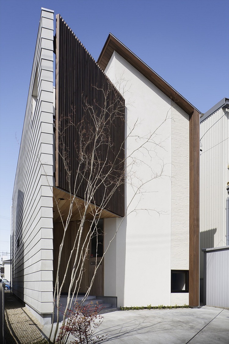 45° House by TSC Architects