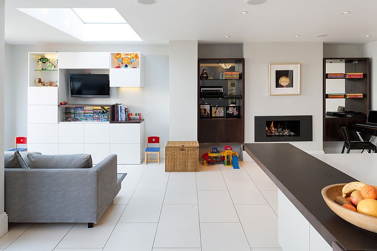 Shelgate Road House by Granit Chartered Architects