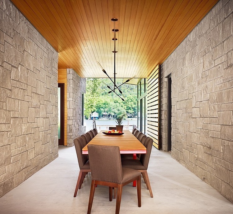 Ski Shores Lakehouse by Stuart Sampley Architect