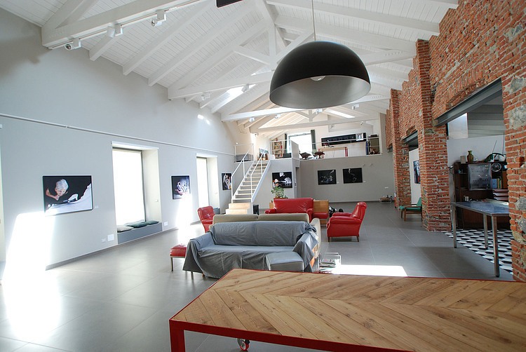 Open Art House by Leonardo Porcelli