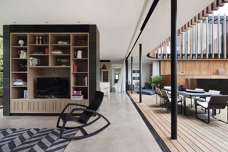 Kooyong Residence by Matt Gibson Architecture