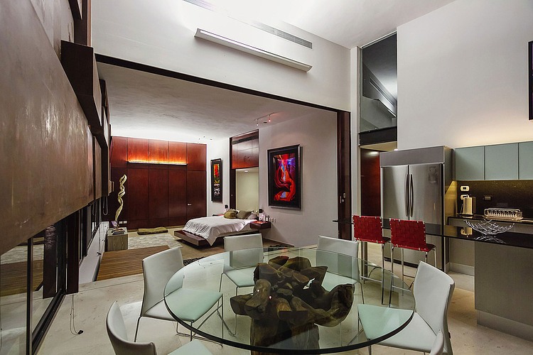 PL2 House by Seijo Peon Arquitectos y Asociados