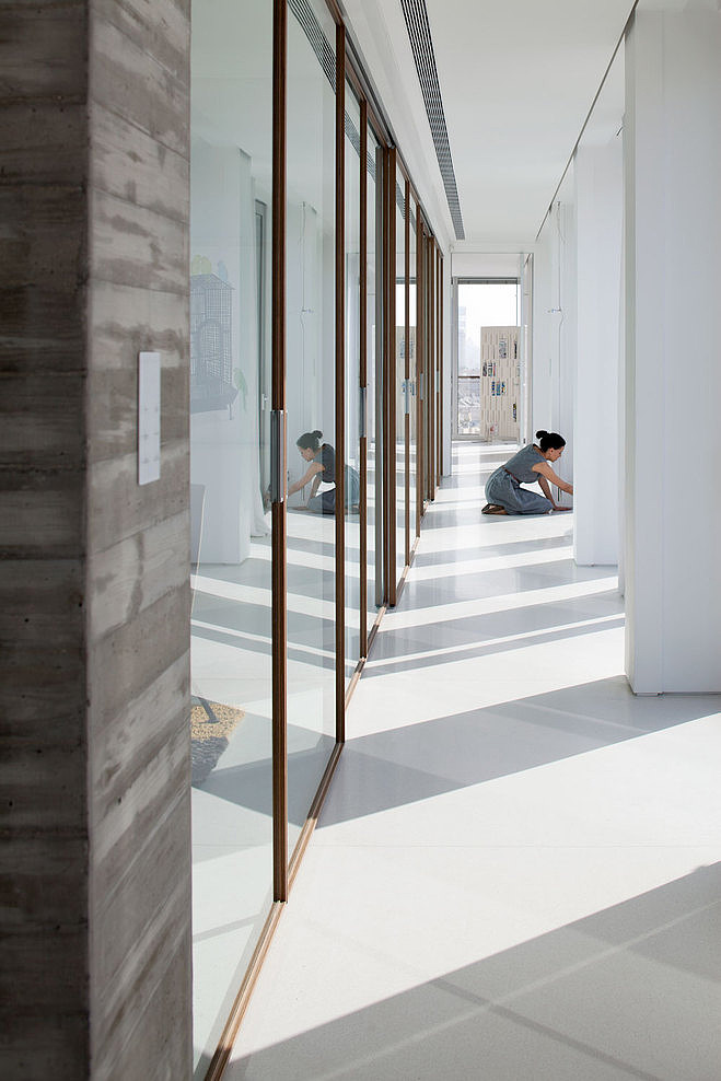 Antokolsky Penthouse by Pitsou Kedem Architects