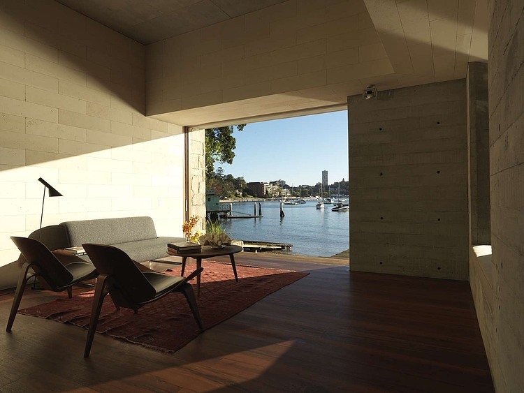 Harbourside Apartment by Andrew Burges Architects