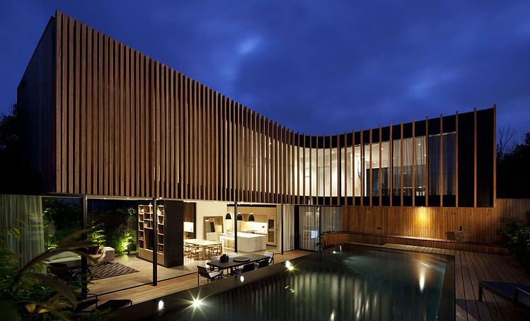 Kooyong Residence by Matt Gibson Architecture