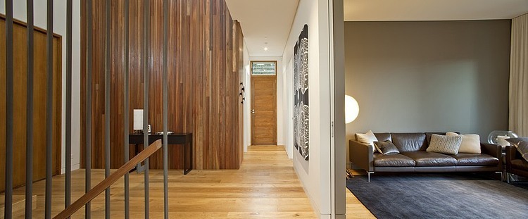 Middle Harbour House by Richard Cole Architecture