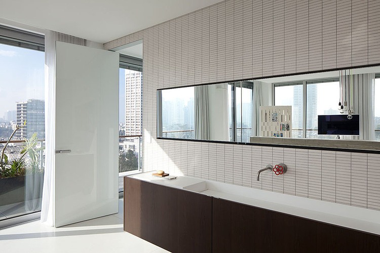 Antokolsky Penthouse by Pitsou Kedem Architects