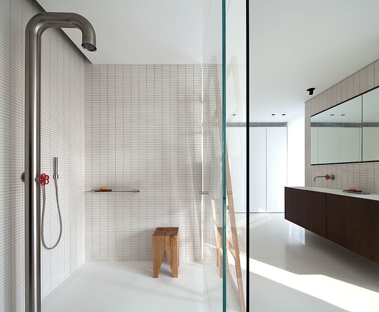 Antokolsky Penthouse by Pitsou Kedem Architects