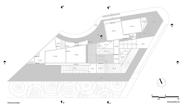 PL2 House by Seijo Peon Arquitectos y Asociados