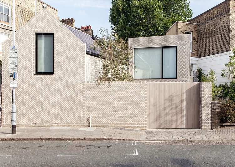 Herringbone House by Atelier Chanchan