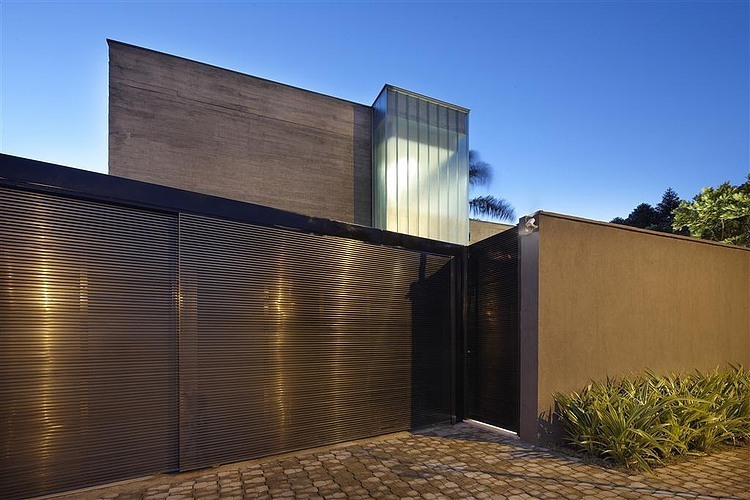 Belo Horizonte House by Anastasia Architects