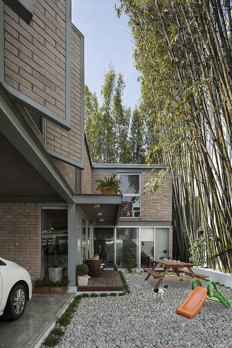 Brisas House by Garza Camisai Arquitectos