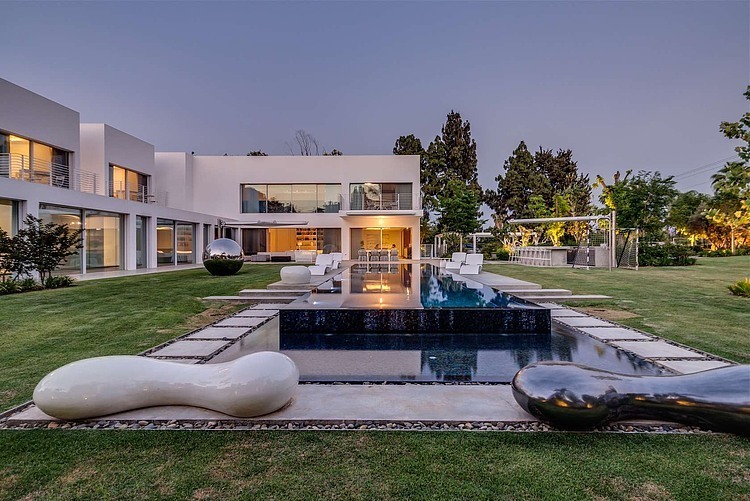 The Cubes House by Nestor Architecture