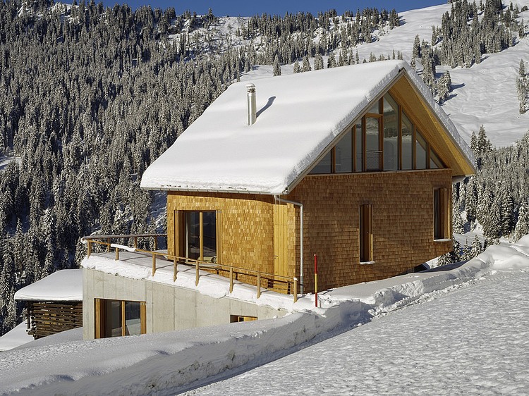 Panix Retreat by Drexler Guinand Jauslin Architekten