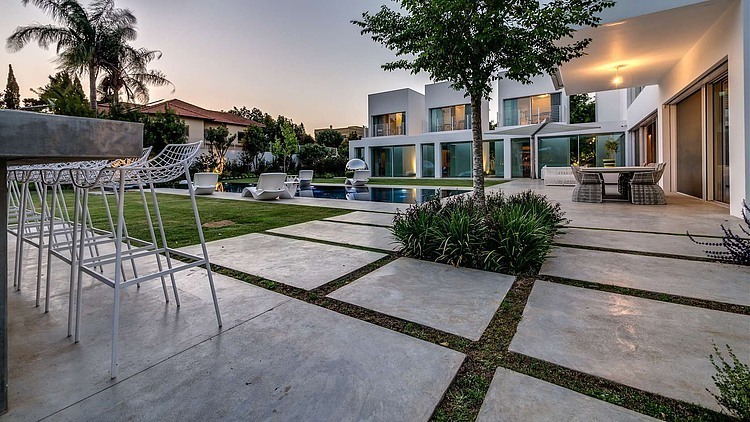 The Cubes House by Nestor Architecture