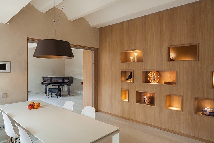 Duplex In Gracia by Zest Architecture