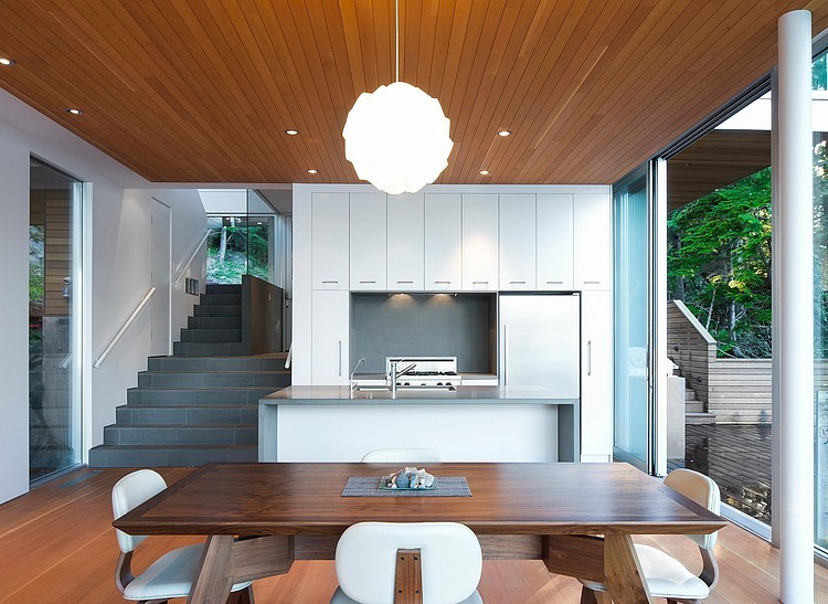 Gambier Island House by Mcfarlane Green Biggar