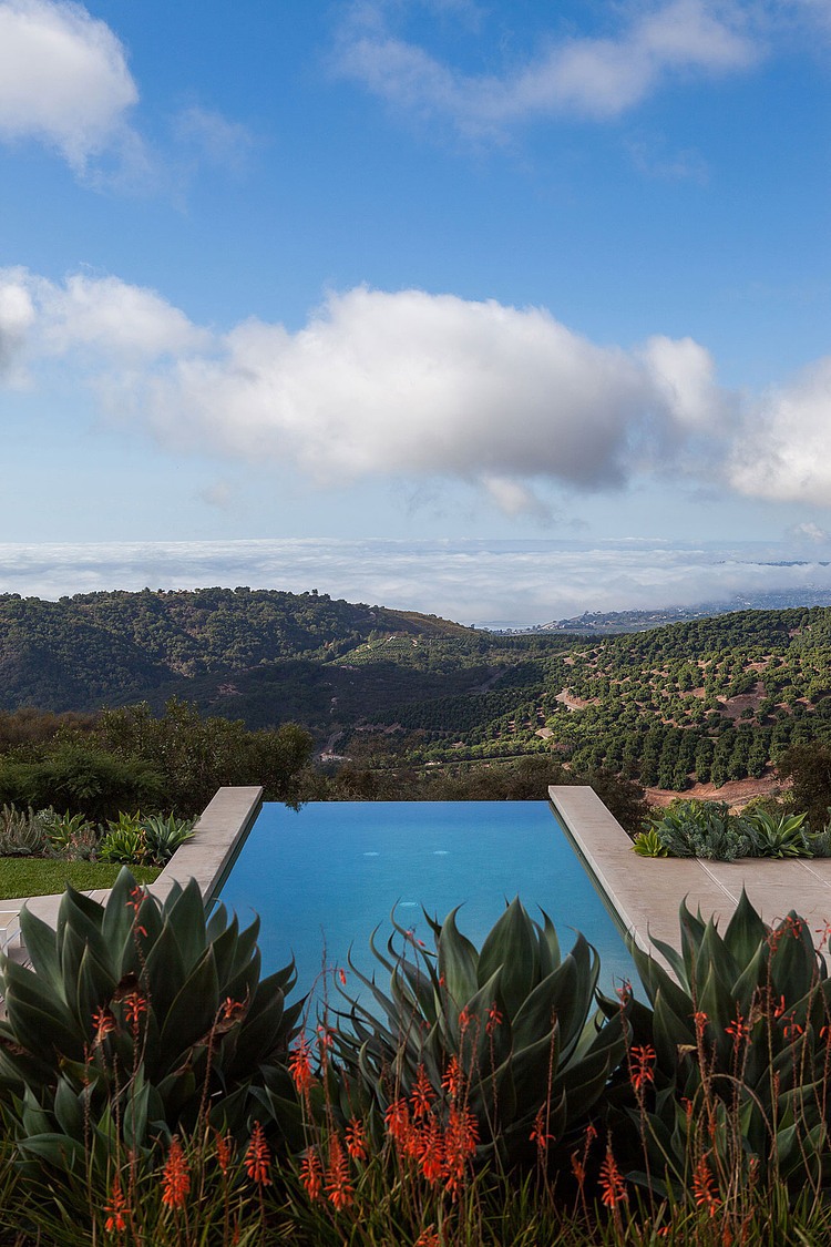 Toro Canyon Residence by Bestor Architecture