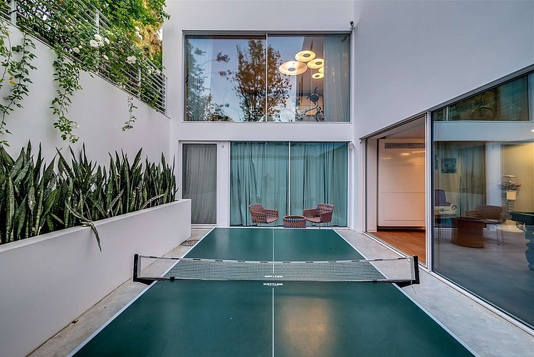 The Cubes House by Nestor Architecture