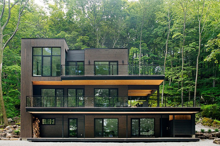 Lake Champlain Retreat by Atelier BOOM TOWN