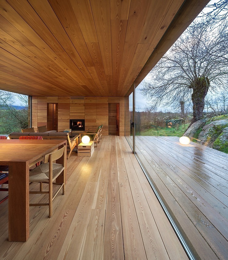 Four Seasons House by ch+qs