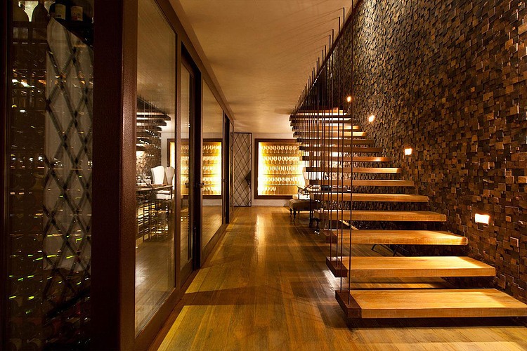 Luxurious Residence by Saraiva + Associados
