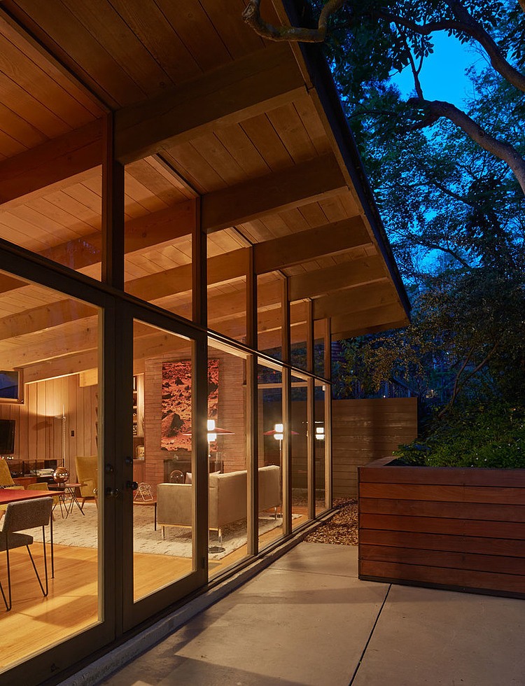 Mid-Century Modern Renovation by Koch Architects