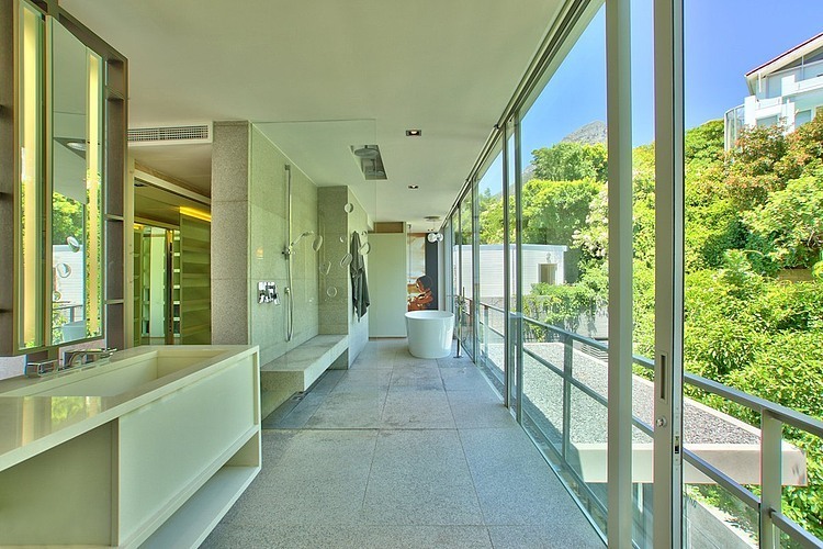 Villa Saebin by Greg Wright Architects