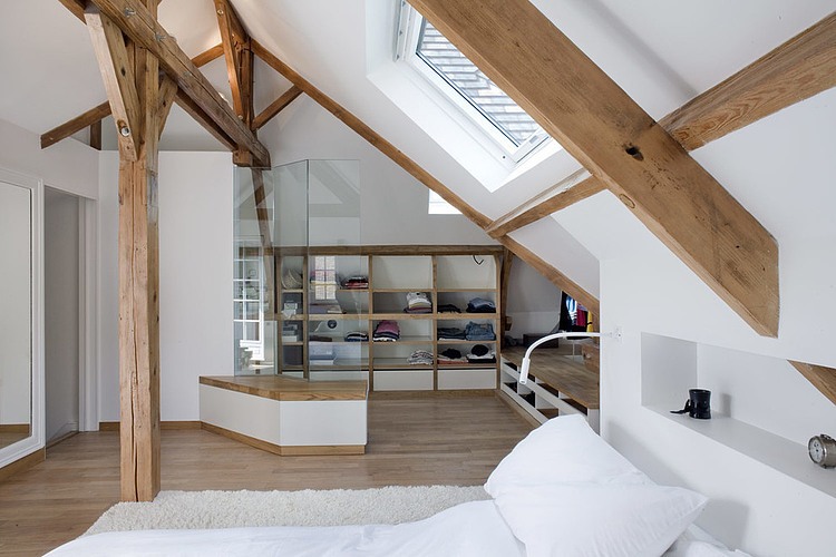 Villennes-sur-Seine Residence by Olivier Chabaud Architecte