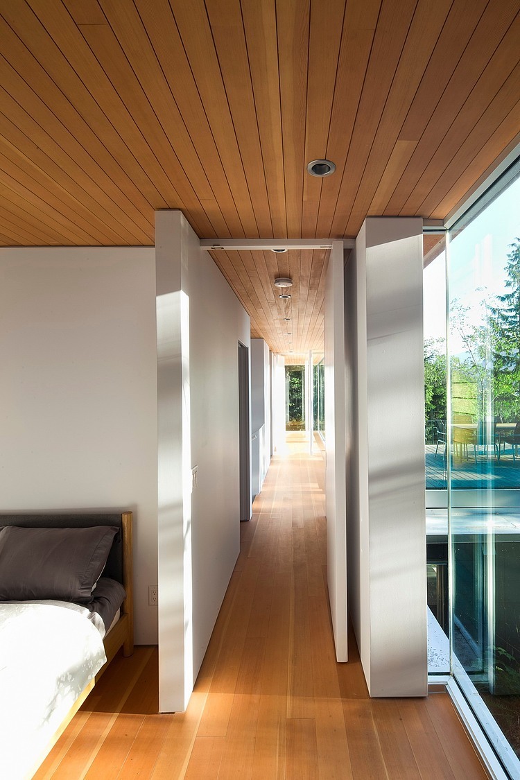 Gambier Island House by Mcfarlane Green Biggar