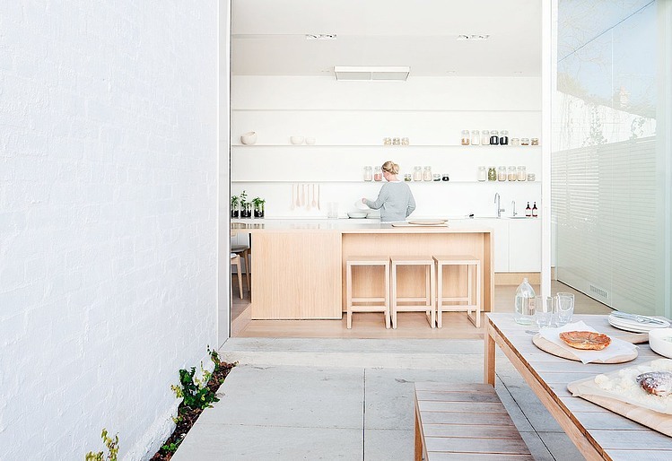 Alfred Street Residence by Studiofour