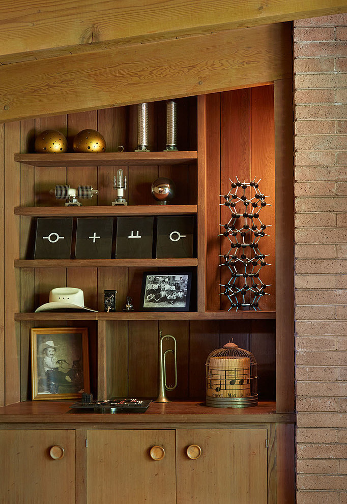 Mid-Century Modern Renovation by Koch Architects