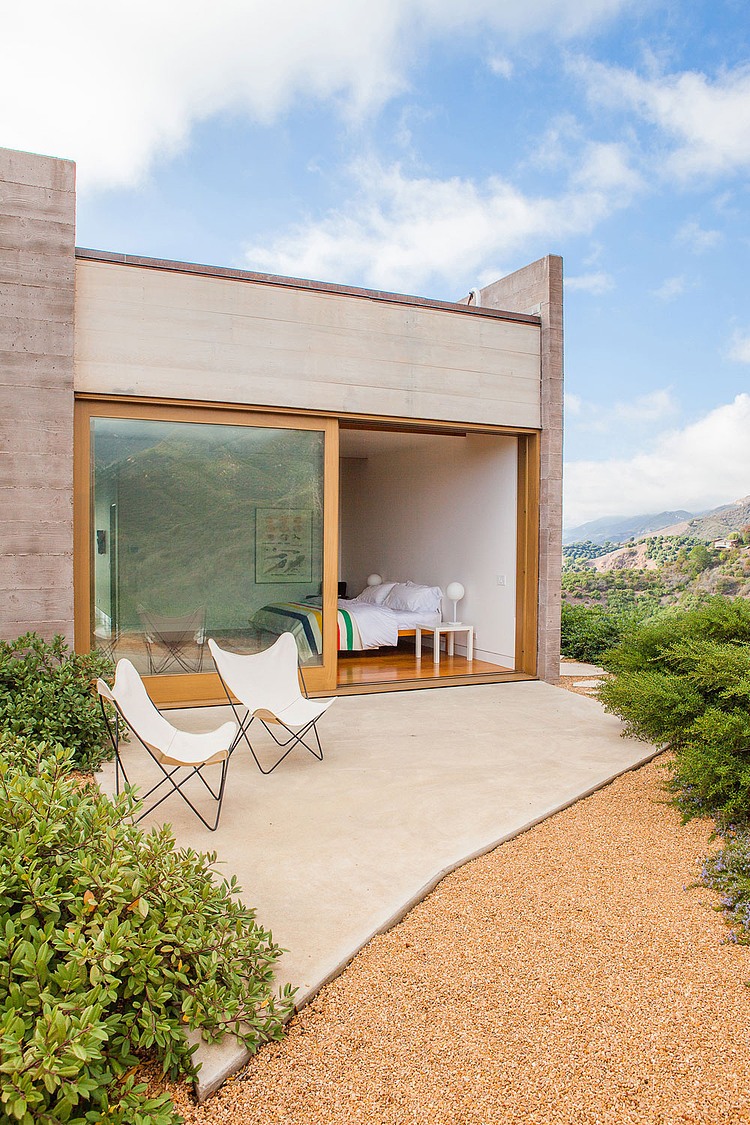 Toro Canyon Residence by Bestor Architecture