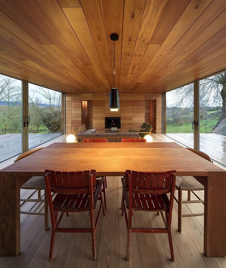 Four Seasons House by ch+qs