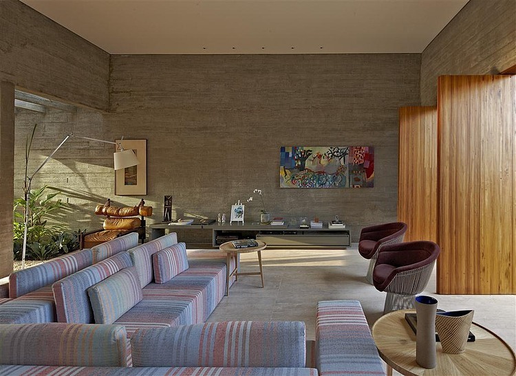Belo Horizonte House by Anastasia Architects