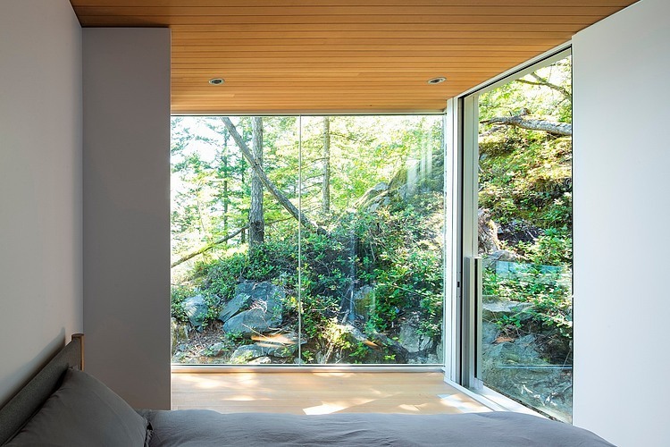 Gambier Island House by Mcfarlane Green Biggar