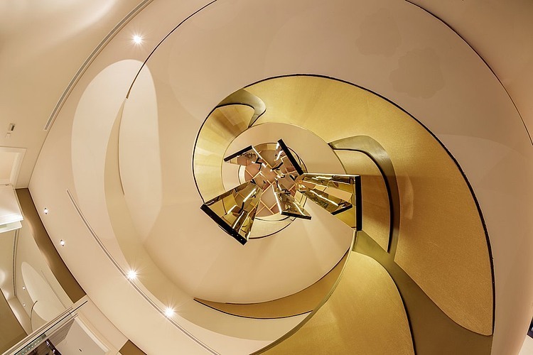 LV House by A-cero