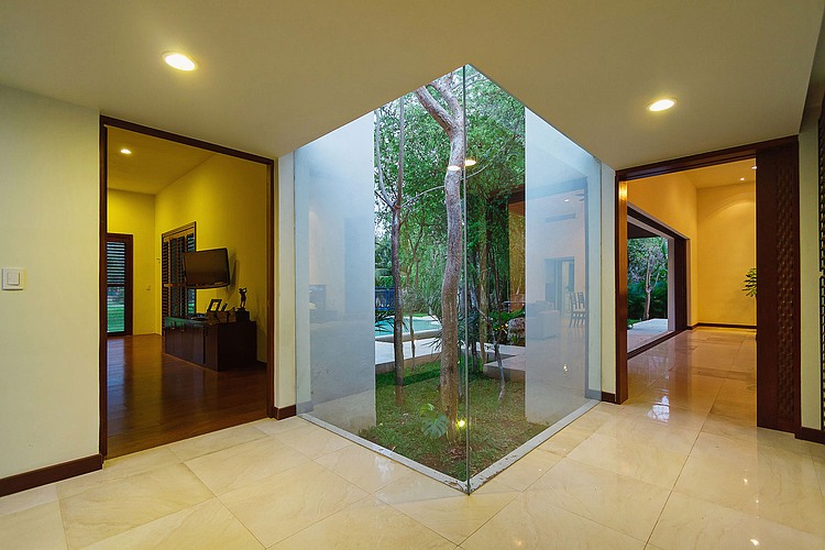 Aldea House by Seijo Peon Arquitectos y Asociados