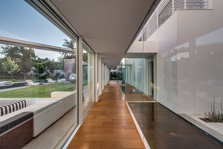 The Cubes House by Nestor Architecture