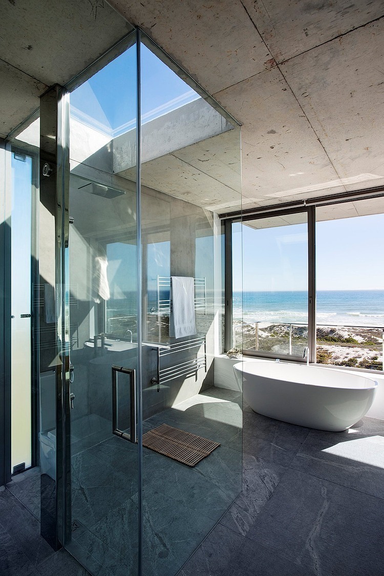 Pearl Bay Residence by Gavin Maddock Design Studio