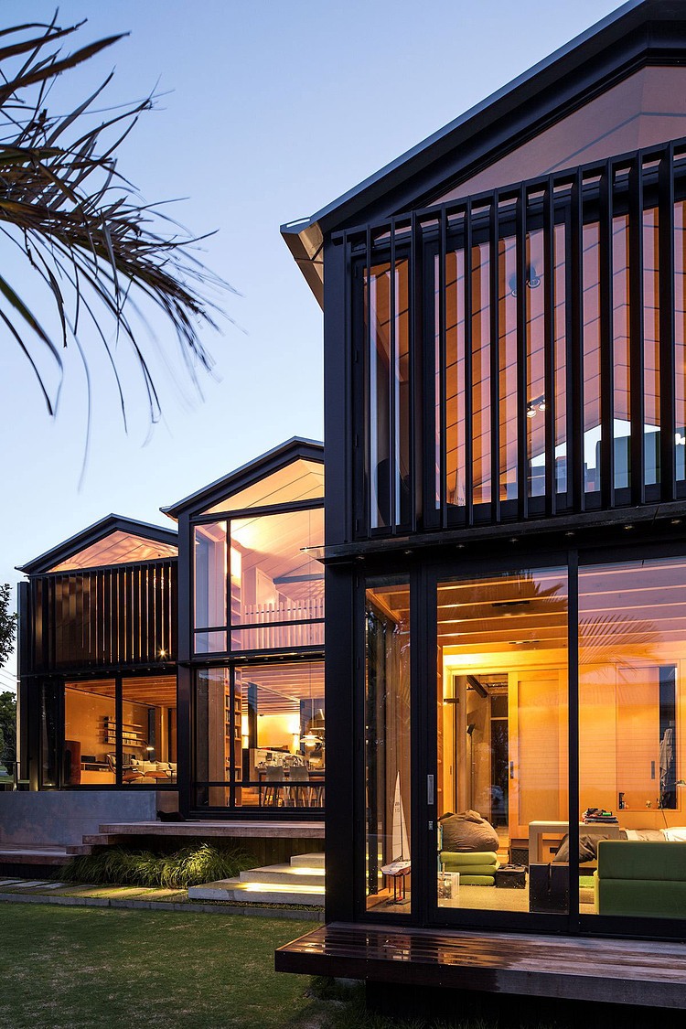 Boatsheds by Strachan Group Architects & Rachael Rush