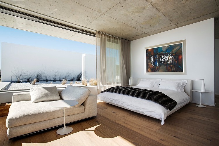 Pearl Bay Residence by Gavin Maddock Design Studio