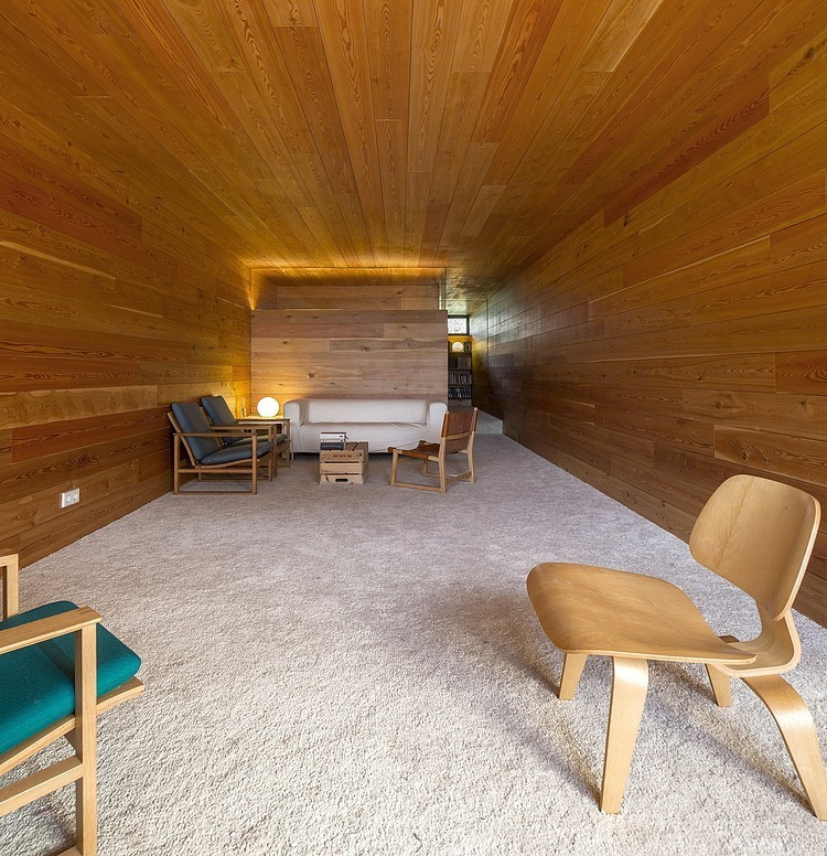 Four Seasons House by ch+qs